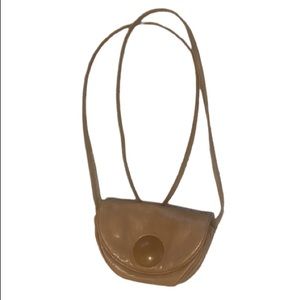 HOBO INTERNATIONAL Big Button mini crossbody. Tan leather. Excellent condition